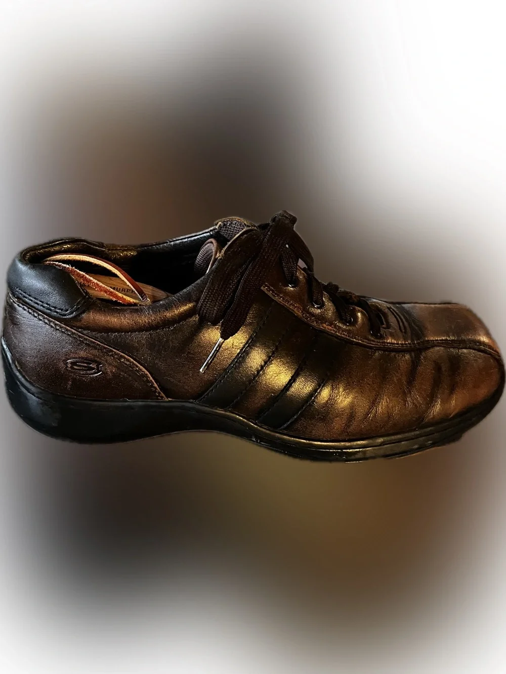 Skechers Brown Leather Lace-Up Oxford with Dark Contrast Stripes